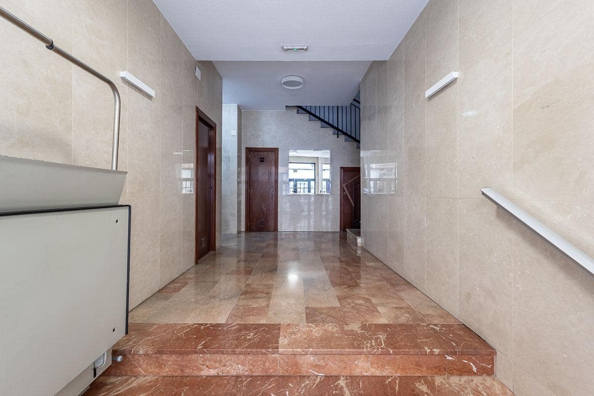 2 makuuhuone Asunto myytävänä paikassa Granada kaupunki - 349 000 € (Ref: 9936577)