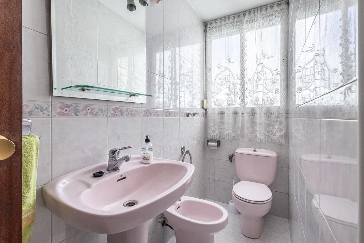 2 makuuhuone Asunto myytävänä paikassa Granada kaupunki - 349 000 € (Ref: 9936577)