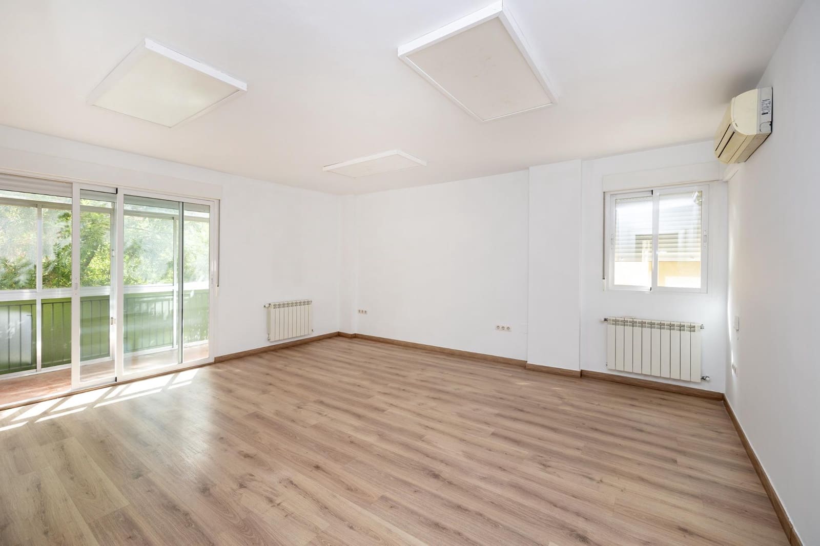 5 sypialnia Mieszkanie na sprzedaż w Miasto Grenada - 499 000 € (Ref: 9940390)