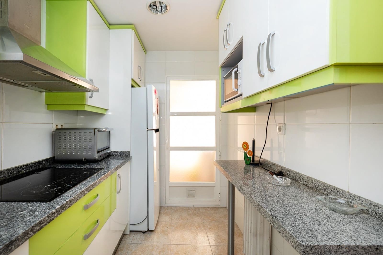 4 soveværelse Lejlighed til salg i Granada by - € 329.000 (Ref: 9940393)