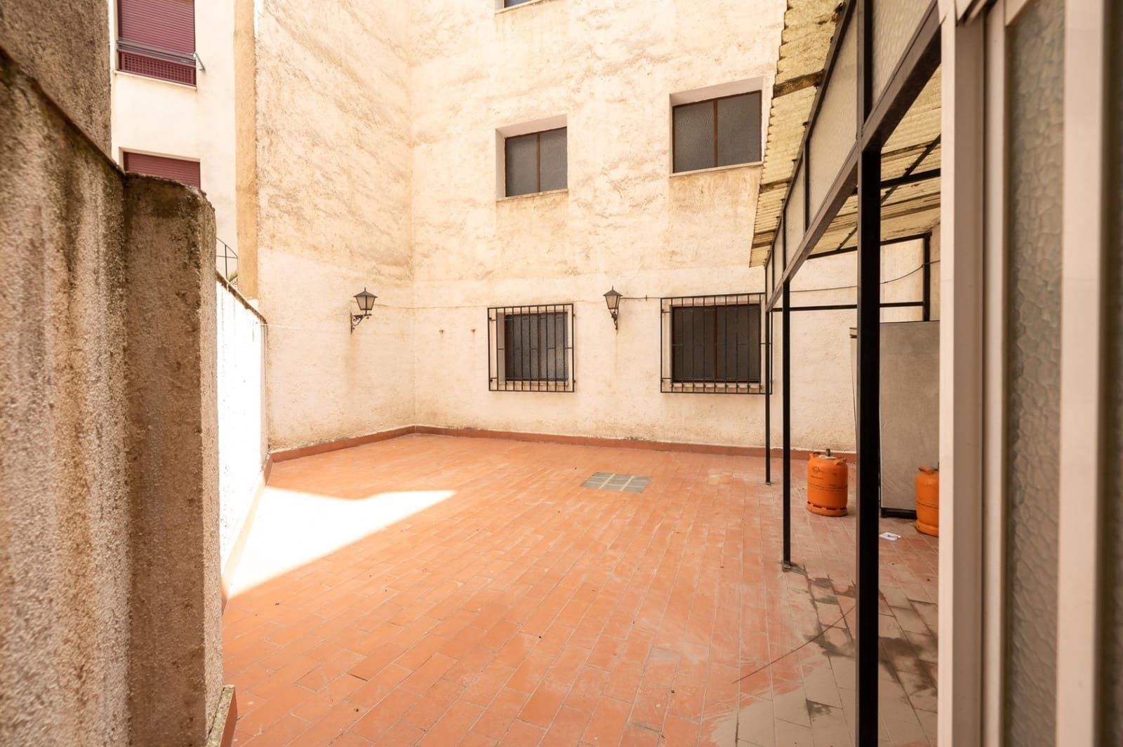 4 soveværelse Lejlighed til salg i Granada by - € 329.000 (Ref: 9940393)