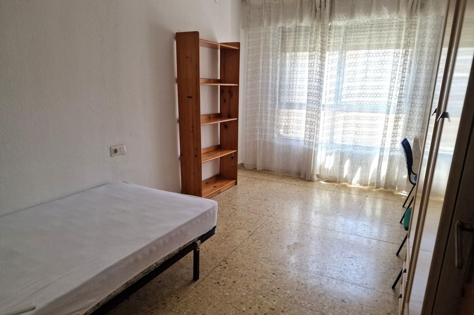 4 soveværelse Lejlighed til salg i Granada by - € 329.000 (Ref: 9940393)