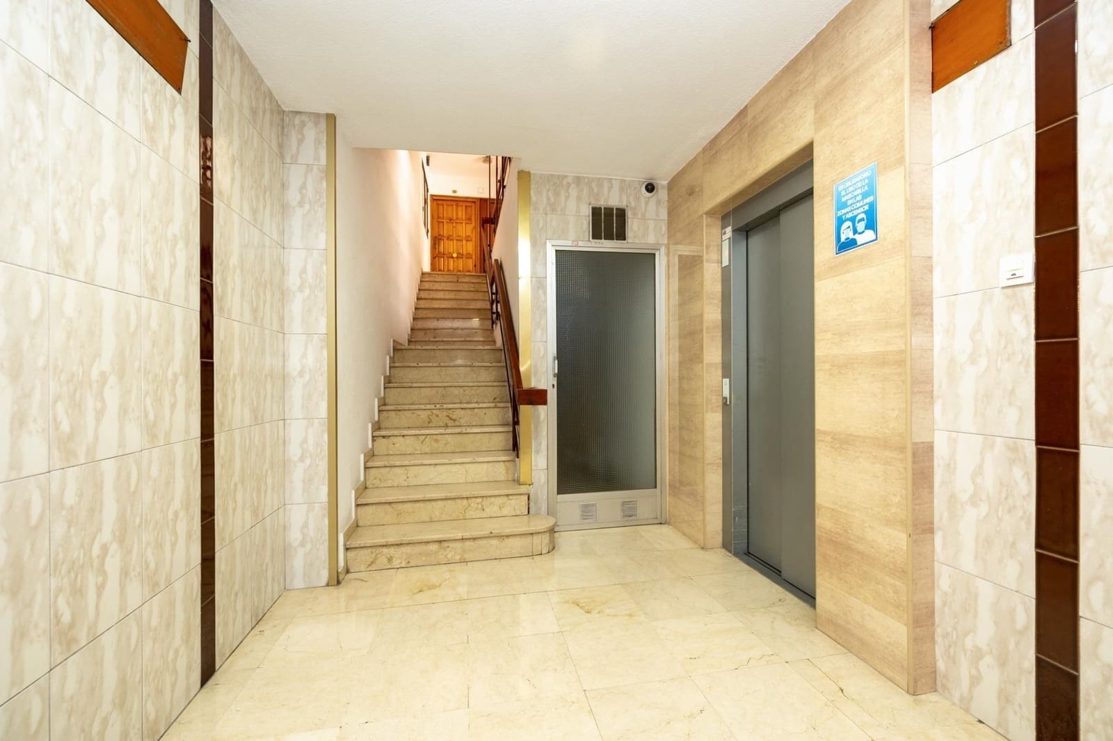 4 soveværelse Lejlighed til salg i Granada by - € 329.000 (Ref: 9940393)