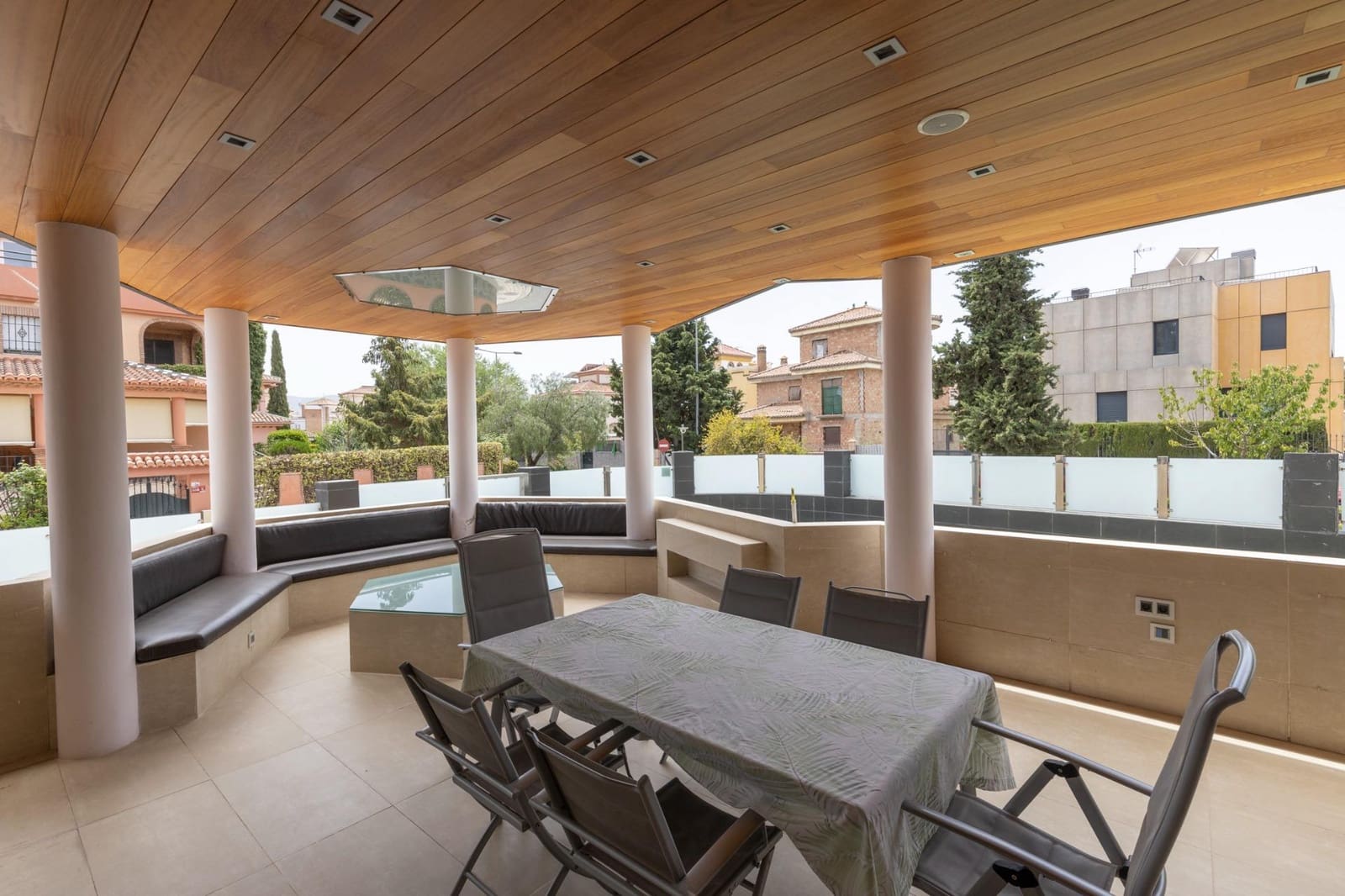 5 soveværelse Villa til salg i Ogijares med swimmingpool garage - € 1.195.000 (Ref: 9940394)