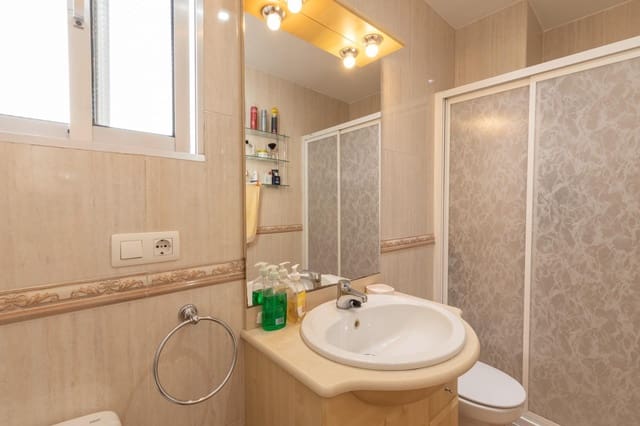 3 soveværelse Penthouse til salg i Centro, Granada by - € 420.000 (Ref: 9940395)