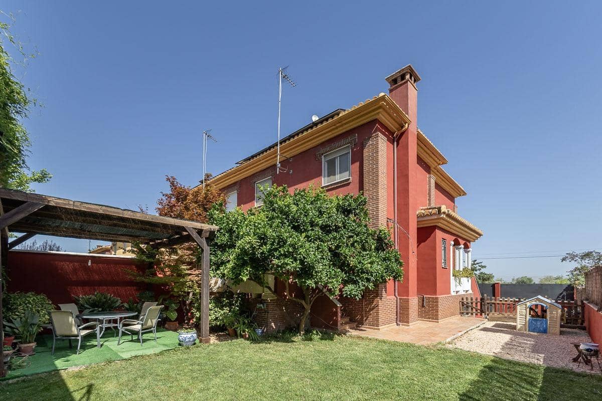3 bedroom Semi-detached Villa for sale in Alhendin with garage - € 298,000 (Ref: 9940396)