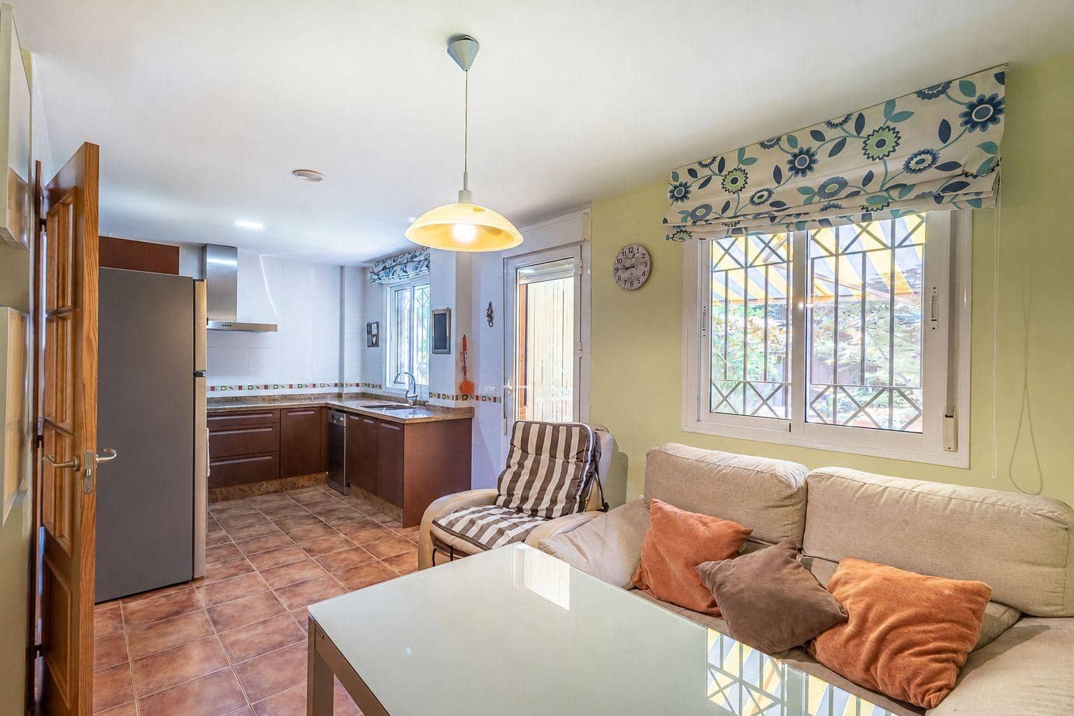 3 bedroom Semi-detached Villa for sale in Alhendin with garage - € 298,000 (Ref: 9940396)