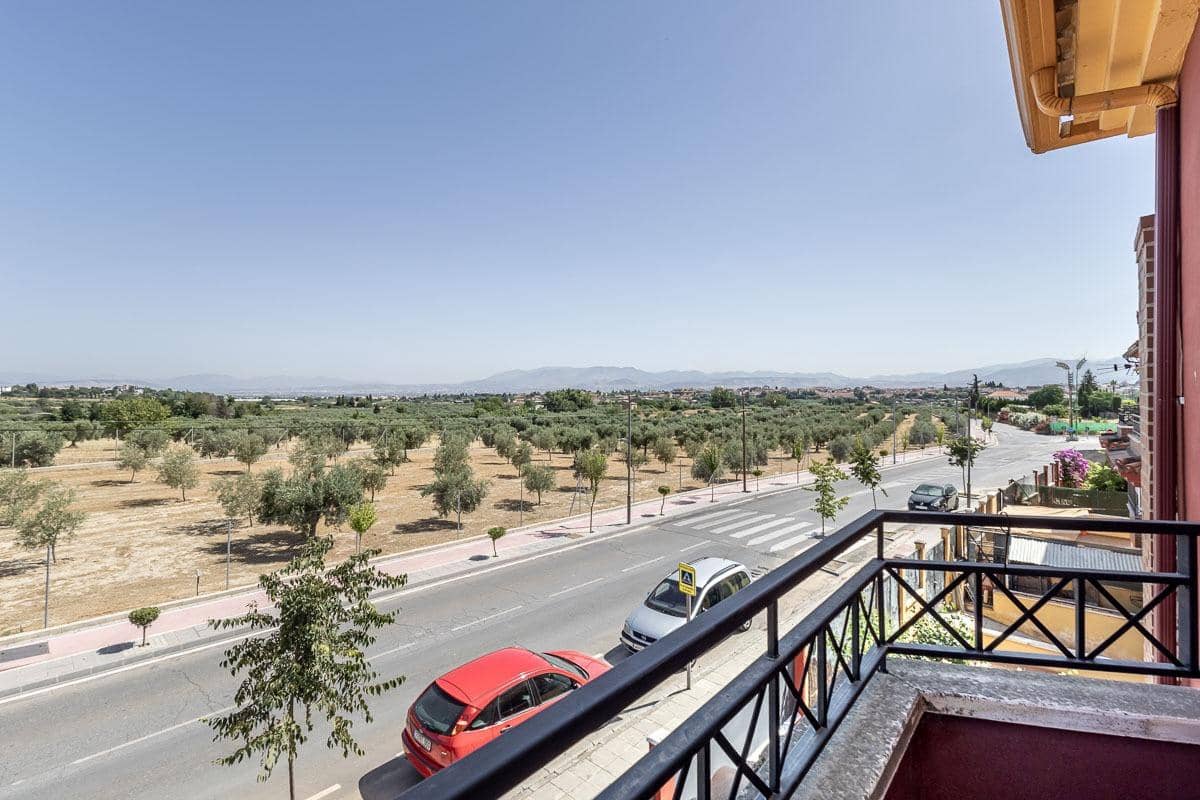 3 bedroom Semi-detached Villa for sale in Alhendin with garage - € 298,000 (Ref: 9940396)