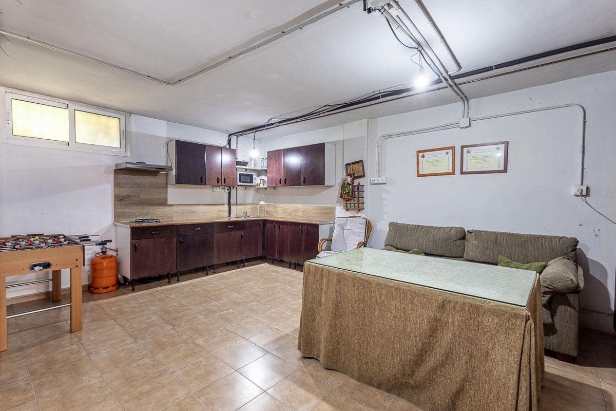 3 bedroom Semi-detached Villa for sale in Alhendin with garage - € 298,000 (Ref: 9940396)