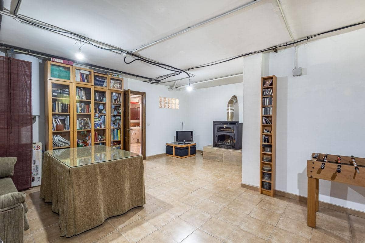 3 bedroom Semi-detached Villa for sale in Alhendin with garage - € 298,000 (Ref: 9940396)