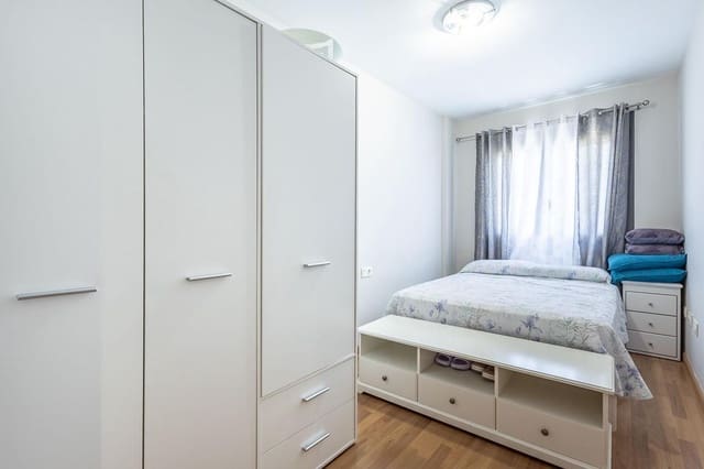 2 slaapkamer Flat te koop in Granada stad met zwembad garage - € 335.000 (Ref: 9940398)