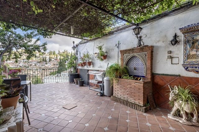 4 quarto Casa em Banda para venda em Albaicin, Granada cidade - 550 000 € (Ref: 9940399)