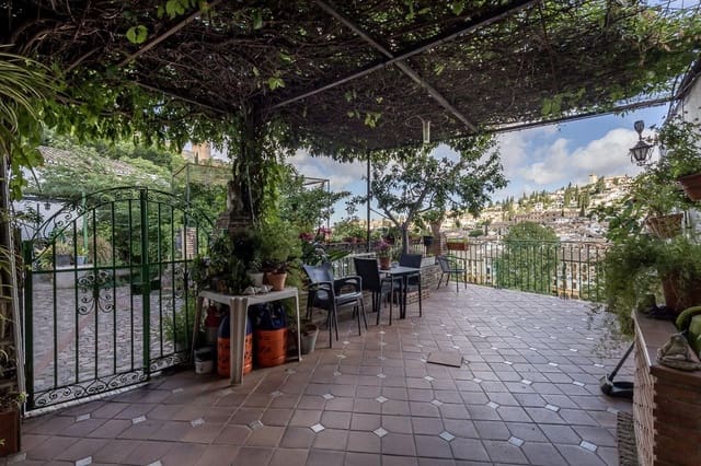 4 quarto Casa em Banda para venda em Albaicin, Granada cidade - 550 000 € (Ref: 9940399)
