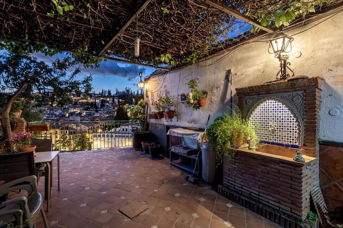 4 quarto Casa em Banda para venda em Granada cidade - 550 000 € (Ref: 9940399)