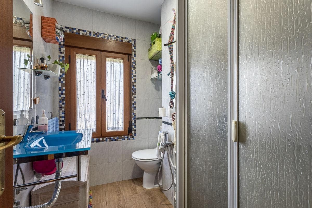 4 quarto Casa em Banda para venda em Granada cidade - 550 000 € (Ref: 9940399)