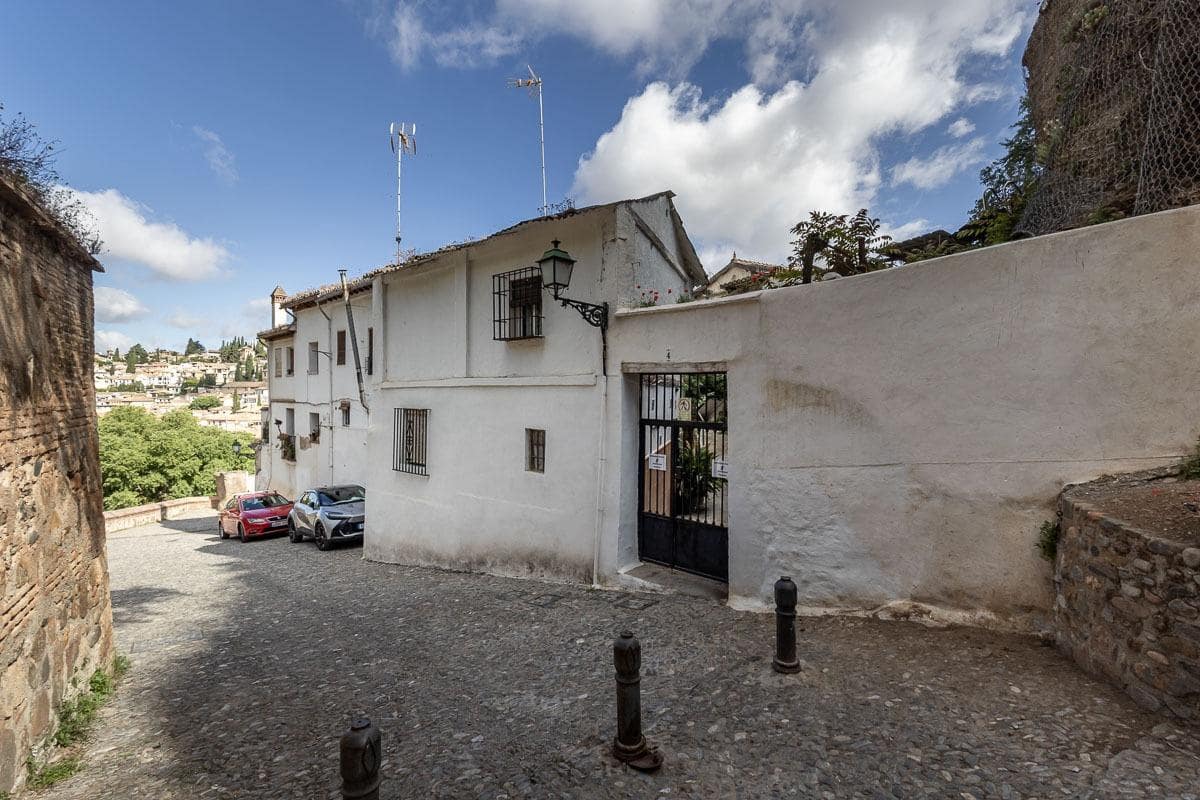 4 quarto Casa em Banda para venda em Granada cidade - 550 000 € (Ref: 9940399)