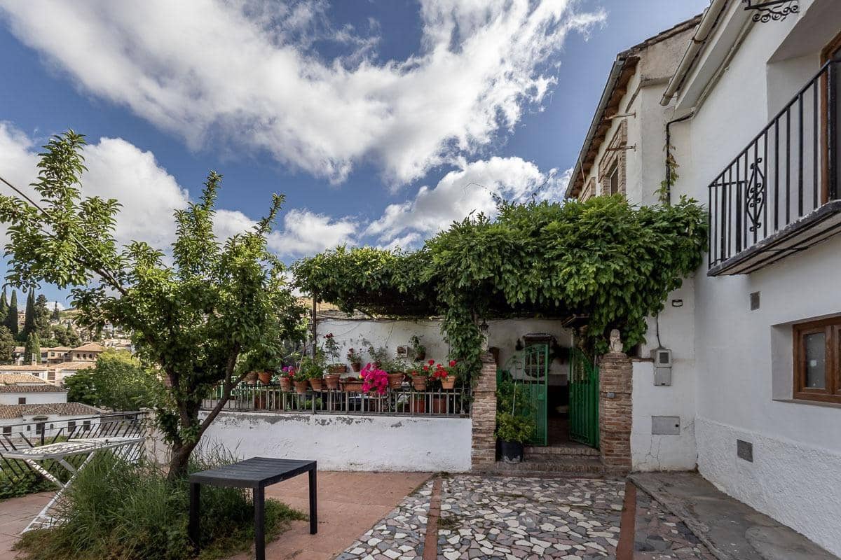 4 quarto Casa em Banda para venda em Granada cidade - 550 000 € (Ref: 9940399)