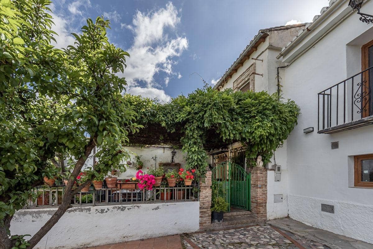 4 quarto Casa em Banda para venda em Granada cidade - 550 000 € (Ref: 9940399)