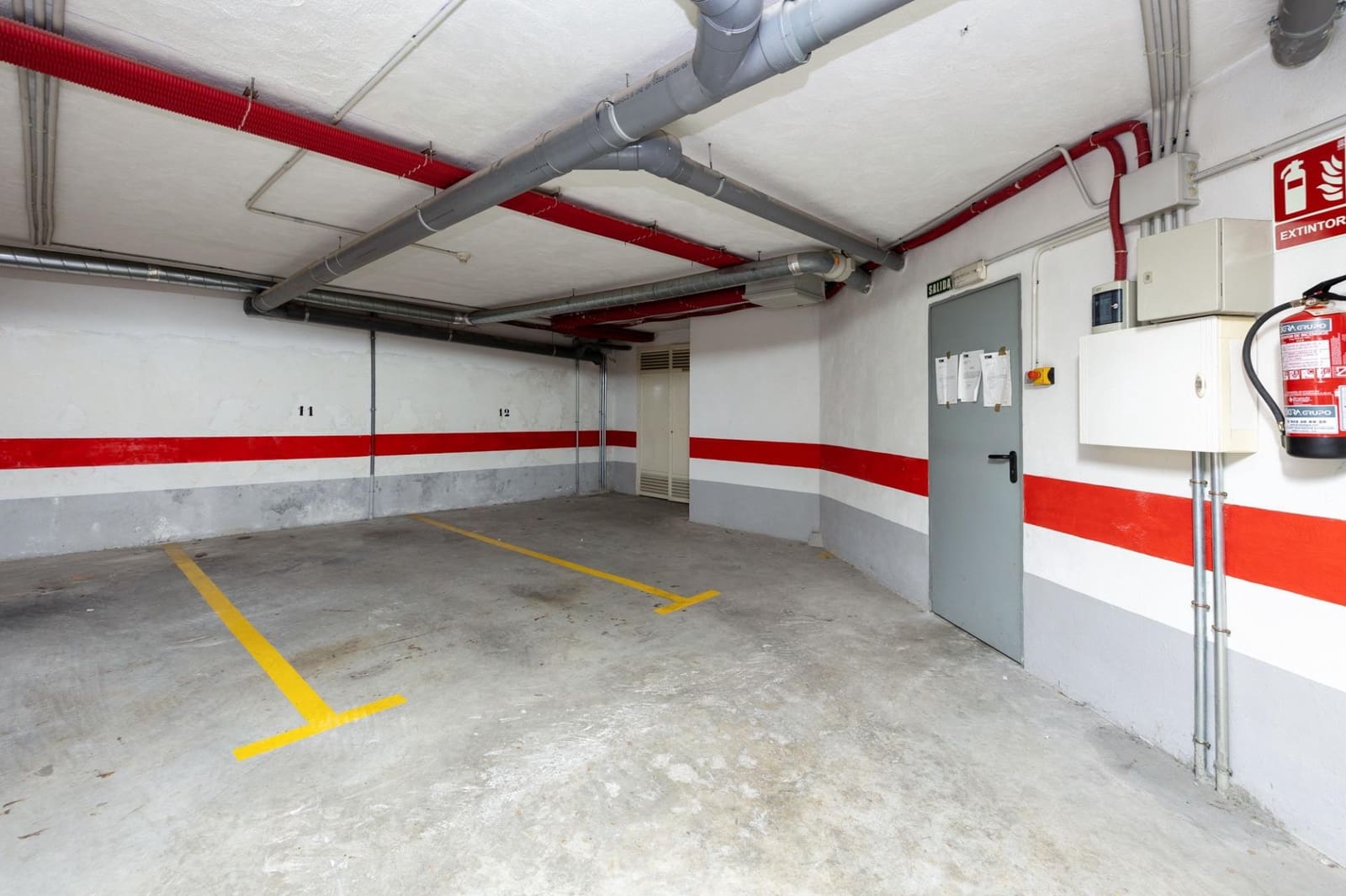 Garaż na sprzedaż w Miasto Grenada - 31 500 € (Ref: 9945940)