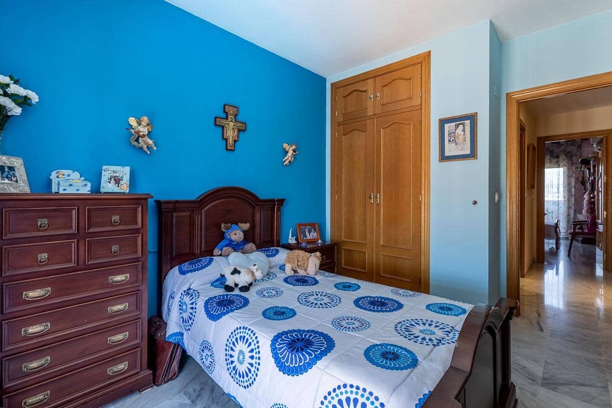 5 chambre Appartement à vendre à Grenade ville avec piscine garage - 495 000 € (Ref: 9945942)