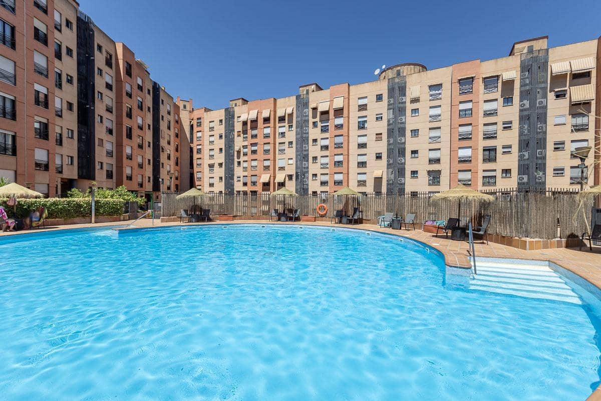 5 chambre Appartement à vendre à Grenade ville avec piscine garage - 495 000 € (Ref: 9945942)