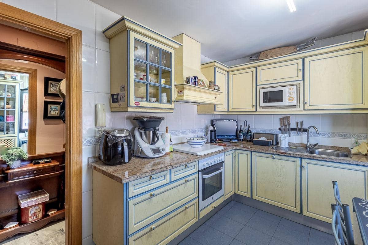 5 chambre Appartement à vendre à Grenade ville avec piscine garage - 495 000 € (Ref: 9945942)
