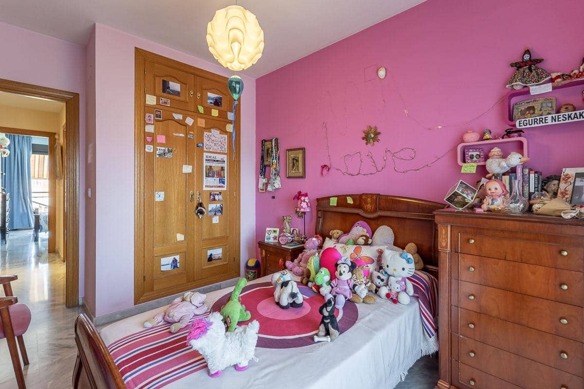 5 chambre Appartement à vendre à Grenade ville avec piscine garage - 495 000 € (Ref: 9945942)