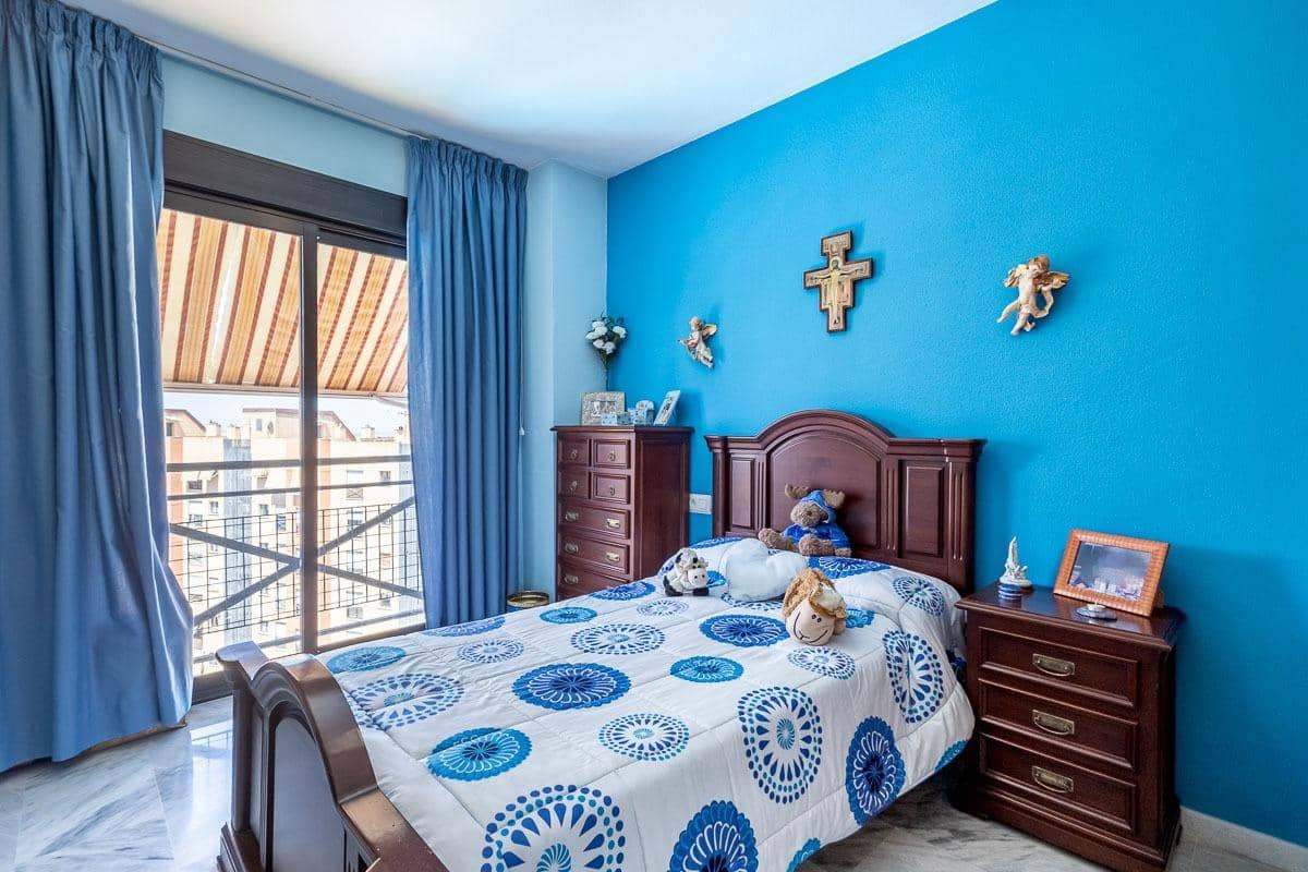 5 chambre Appartement à vendre à Grenade ville avec piscine garage - 495 000 € (Ref: 9945942)
