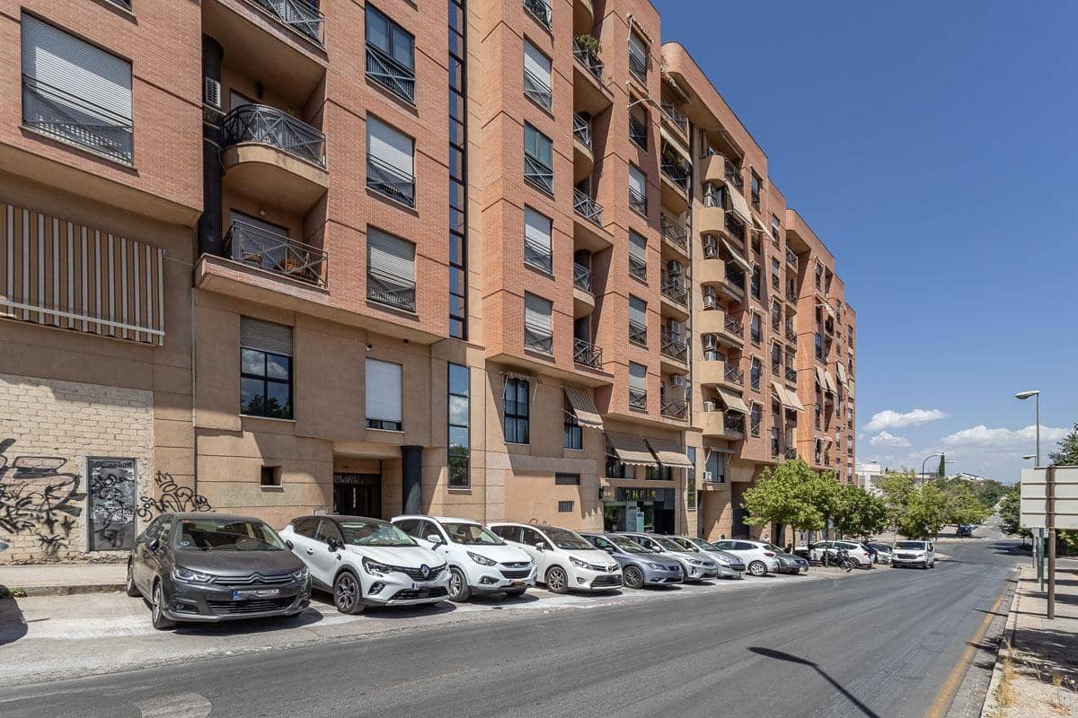 5 chambre Appartement à vendre à Grenade ville avec piscine garage - 495 000 € (Ref: 9945942)