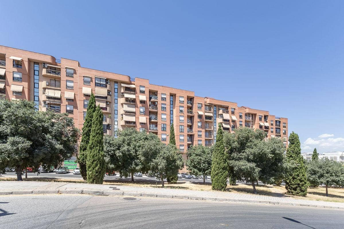5 chambre Appartement à vendre à Grenade ville avec piscine garage - 495 000 € (Ref: 9945942)