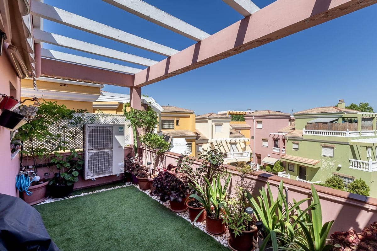 5 sovrum Radhus till salu i Granada stad med garage - 695 000 € (Ref: 9945944)