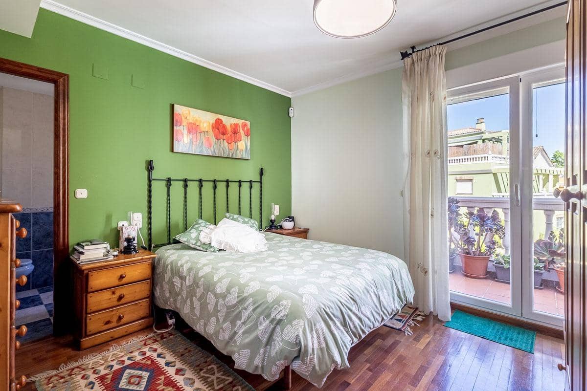 5 sovrum Radhus till salu i Granada stad med garage - 695 000 € (Ref: 9945944)