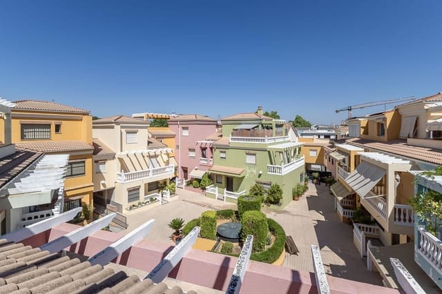 5 sovrum Radhus till salu i Cervantes, Granada stad med garage - 695 000 € (Ref: 9945944)