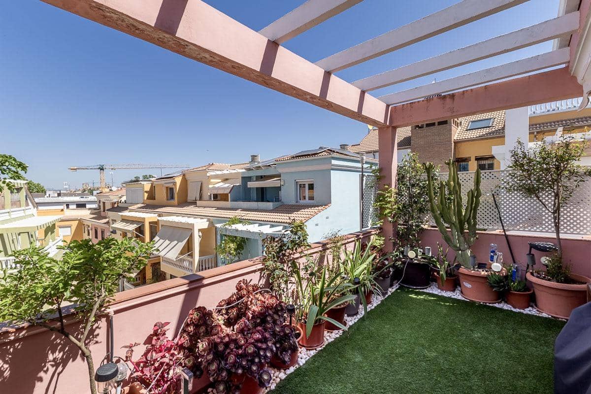 5 sovrum Radhus till salu i Granada stad med garage - 695 000 € (Ref: 9945944)