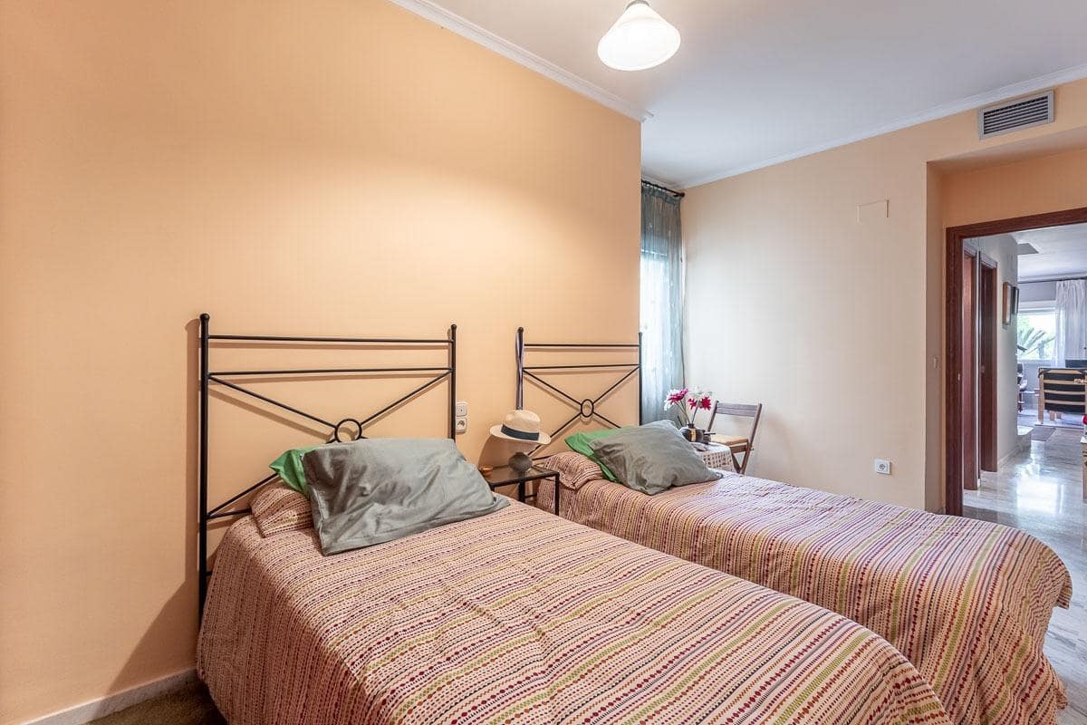 5 sovrum Radhus till salu i Granada stad med garage - 695 000 € (Ref: 9945944)