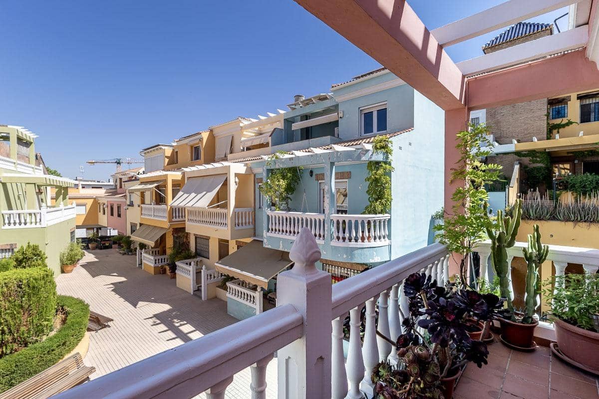 5 sovrum Radhus till salu i Granada stad med garage - 695 000 € (Ref: 9945944)