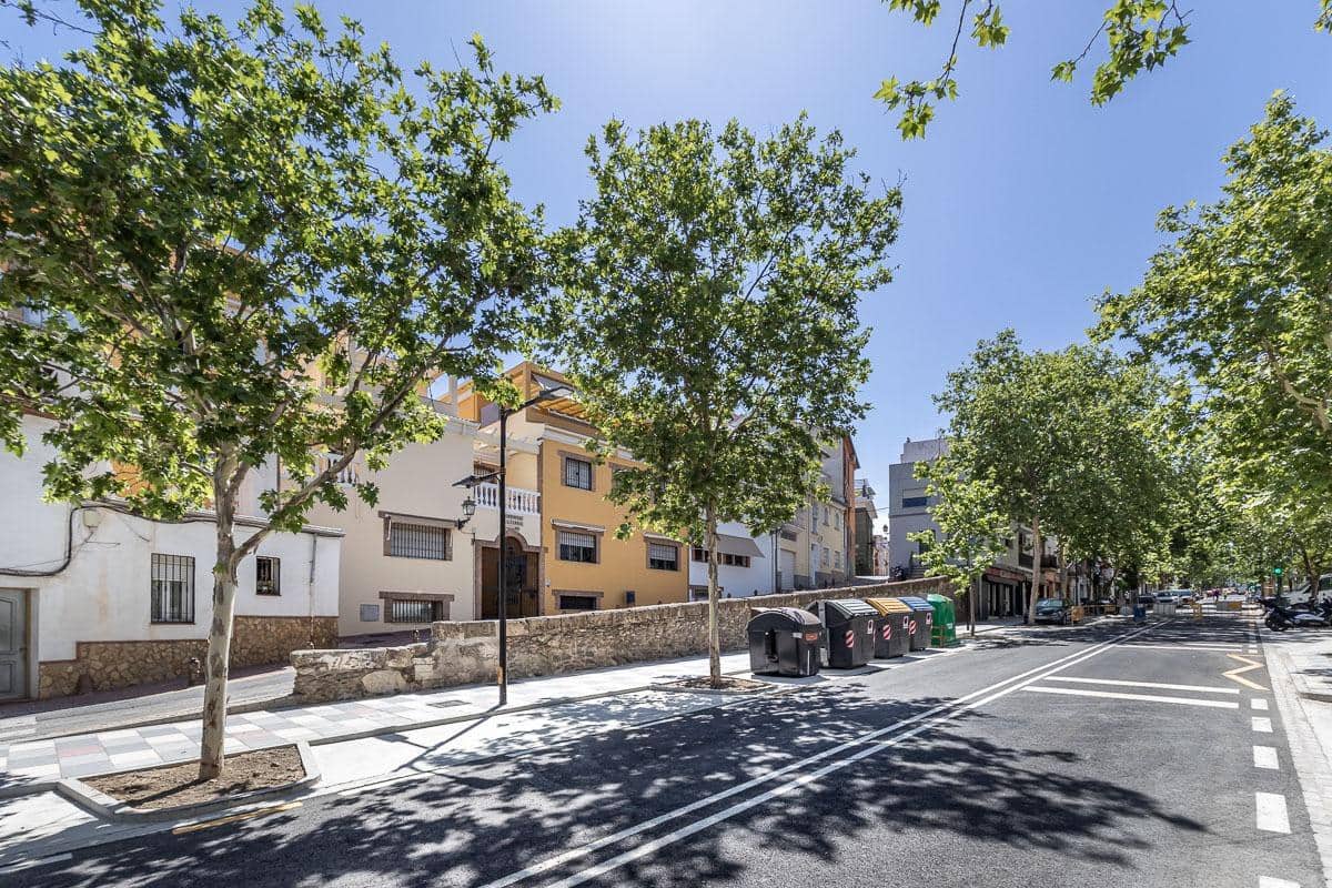 5 sovrum Radhus till salu i Granada stad med garage - 695 000 € (Ref: 9945944)