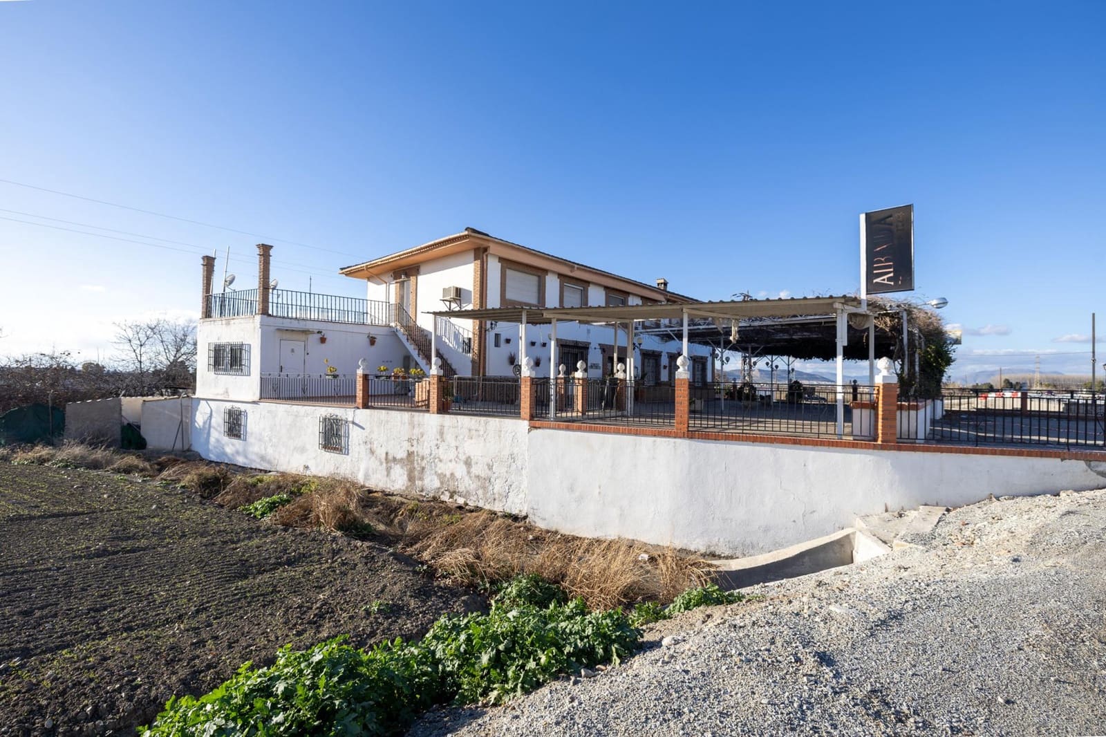 Negocio de 4 habitaciones en Granada ciudad en venta con garaje - 640.000 € (Ref: 9945945)
