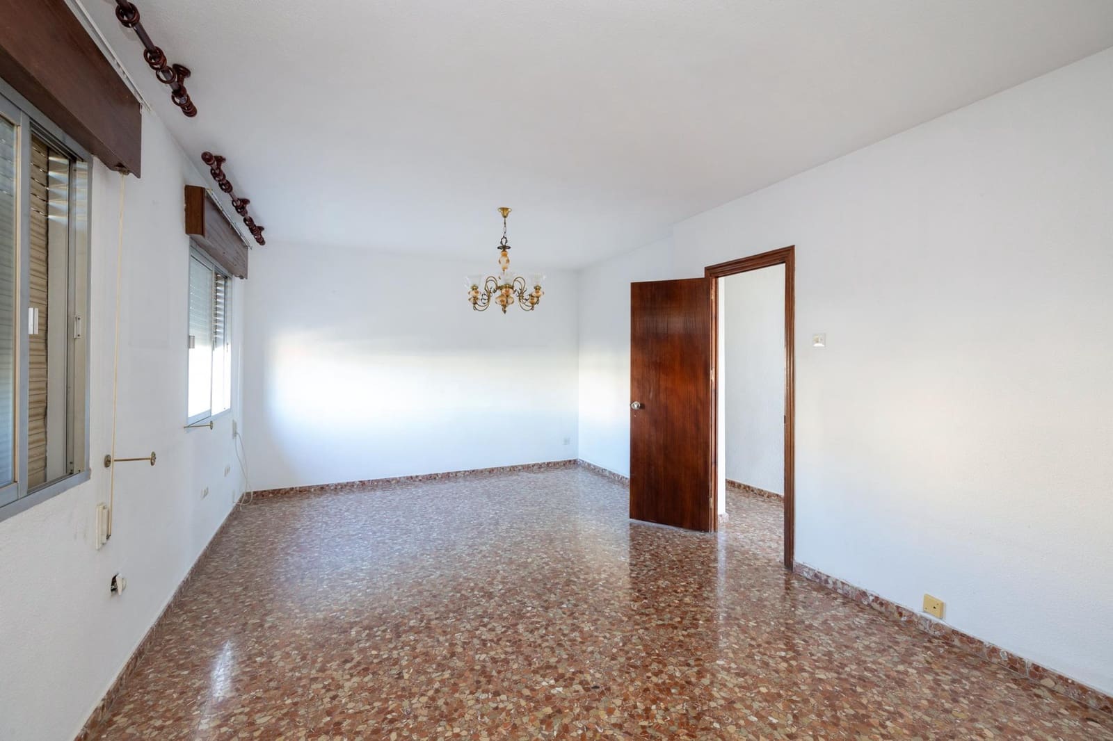 Negocio de 4 habitaciones en Granada ciudad en venta con garaje - 640.000 € (Ref: 9945945)