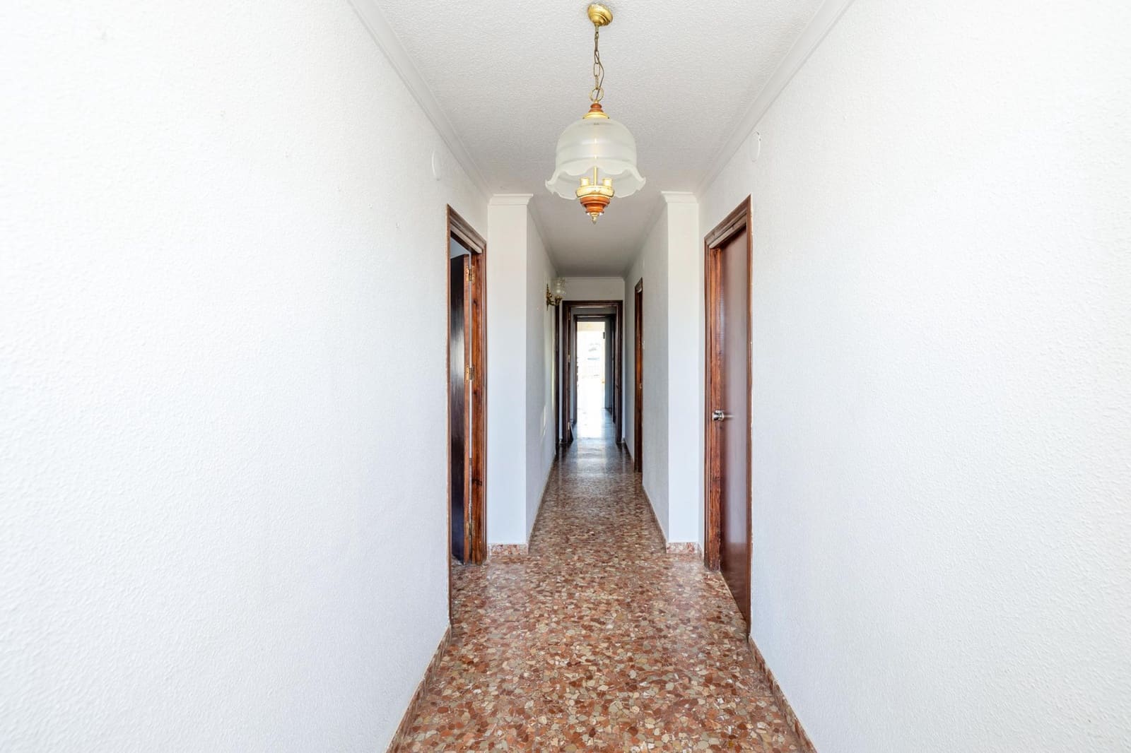 Negocio de 4 habitaciones en Granada ciudad en venta con garaje - 640.000 € (Ref: 9945945)