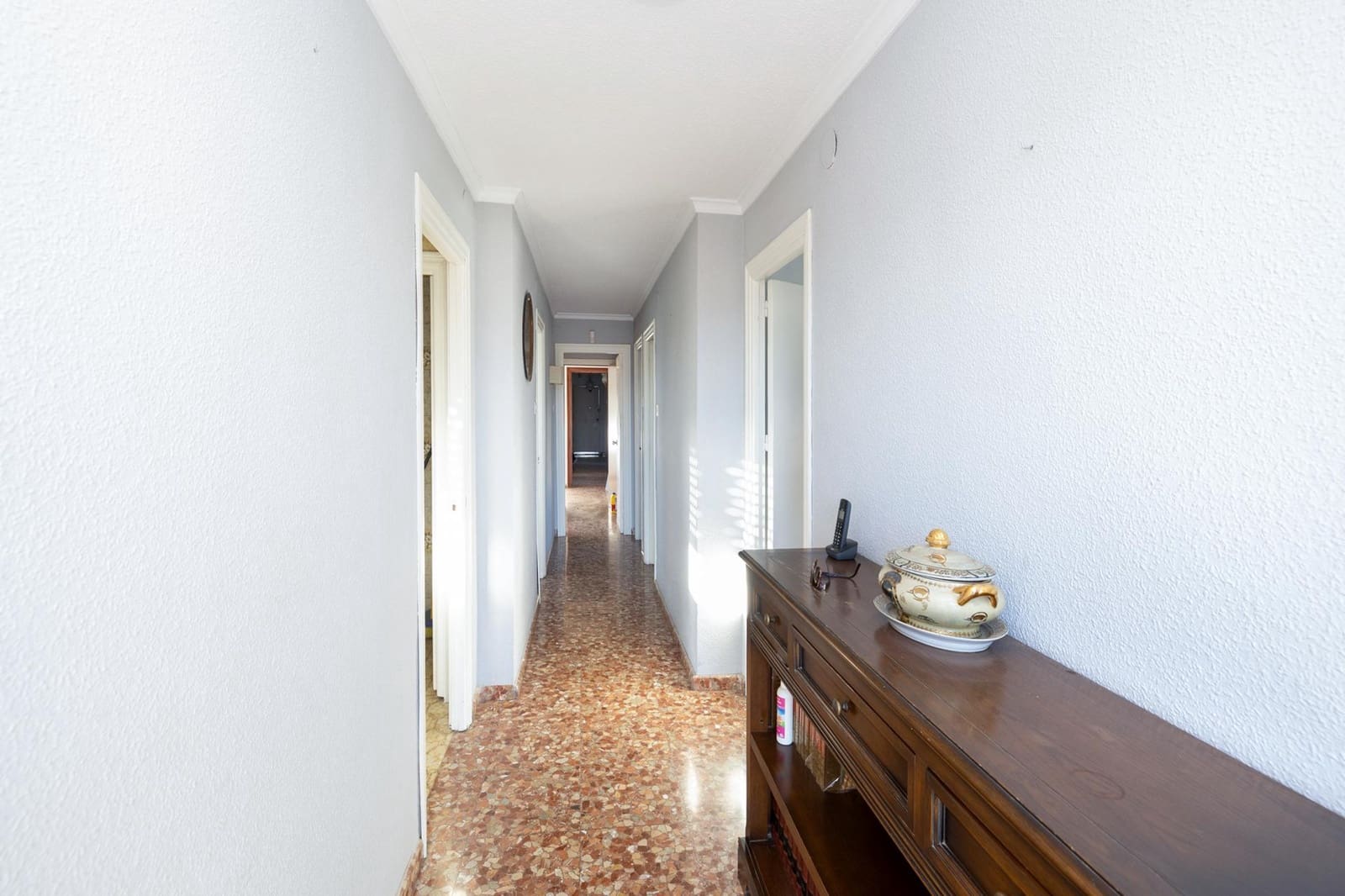 Negocio de 4 habitaciones en Granada ciudad en venta con garaje - 640.000 € (Ref: 9945945)