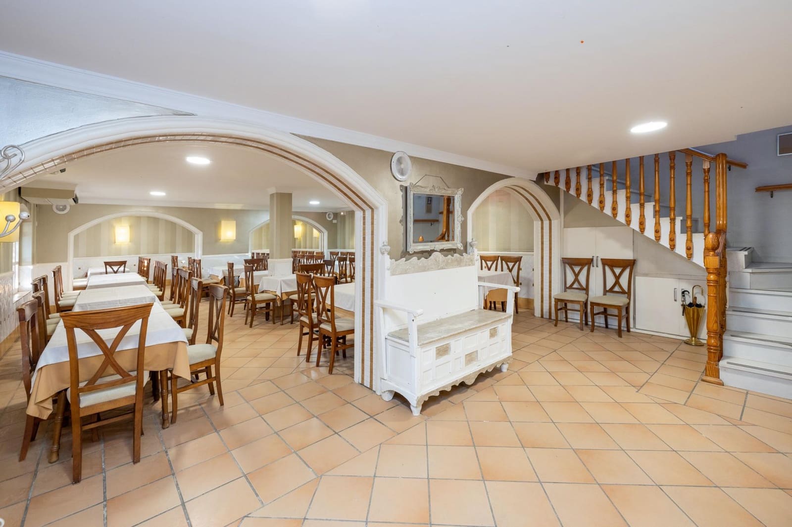 Negocio de 4 habitaciones en Granada ciudad en venta con garaje - 640.000 € (Ref: 9945945)