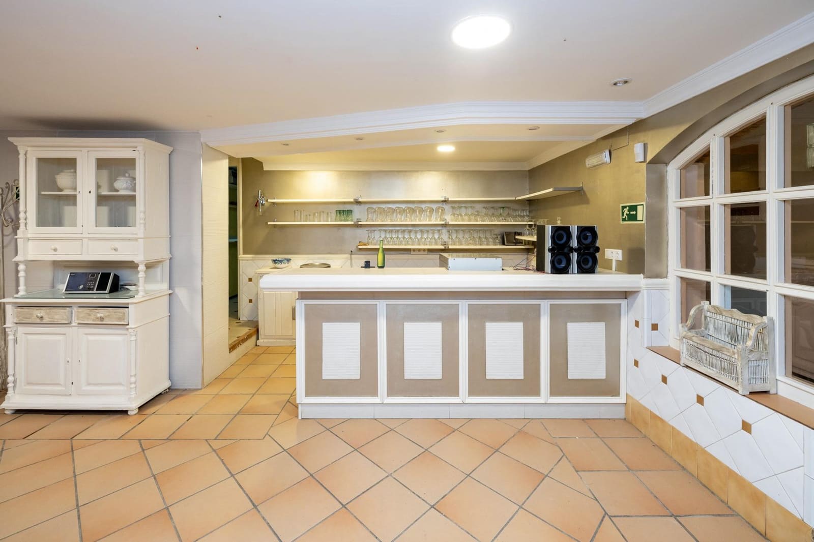 Negocio de 4 habitaciones en Granada ciudad en venta con garaje - 640.000 € (Ref: 9945945)