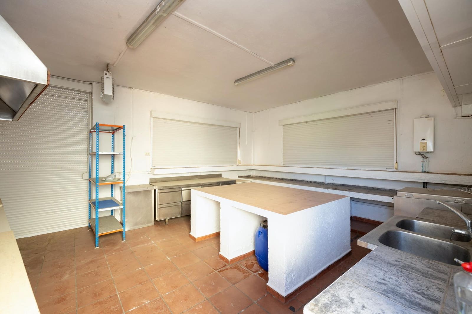 Negocio de 4 habitaciones en Granada ciudad en venta con garaje - 640.000 € (Ref: 9945945)