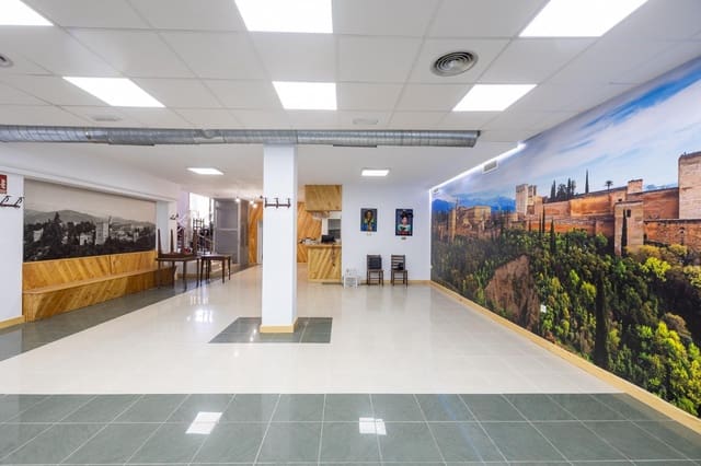 Erhverv til salg i Carretera de la Sierra, Granada by - € 830.000 (Ref: 9948259)