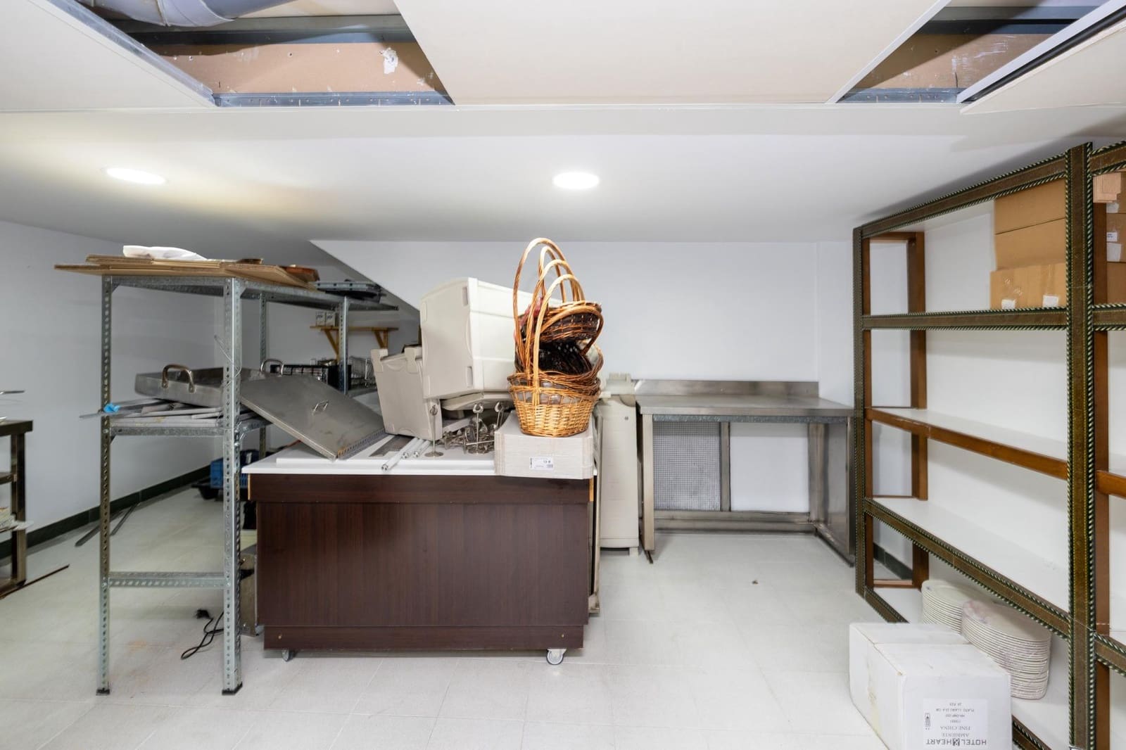 Erhverv til salg i Granada by - € 830.000 (Ref: 9948259)