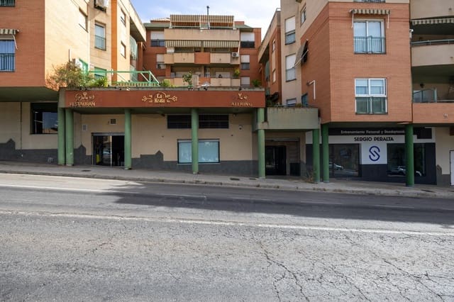 Erhverv til salg i Carretera de la Sierra, Granada by - € 830.000 (Ref: 9948259)