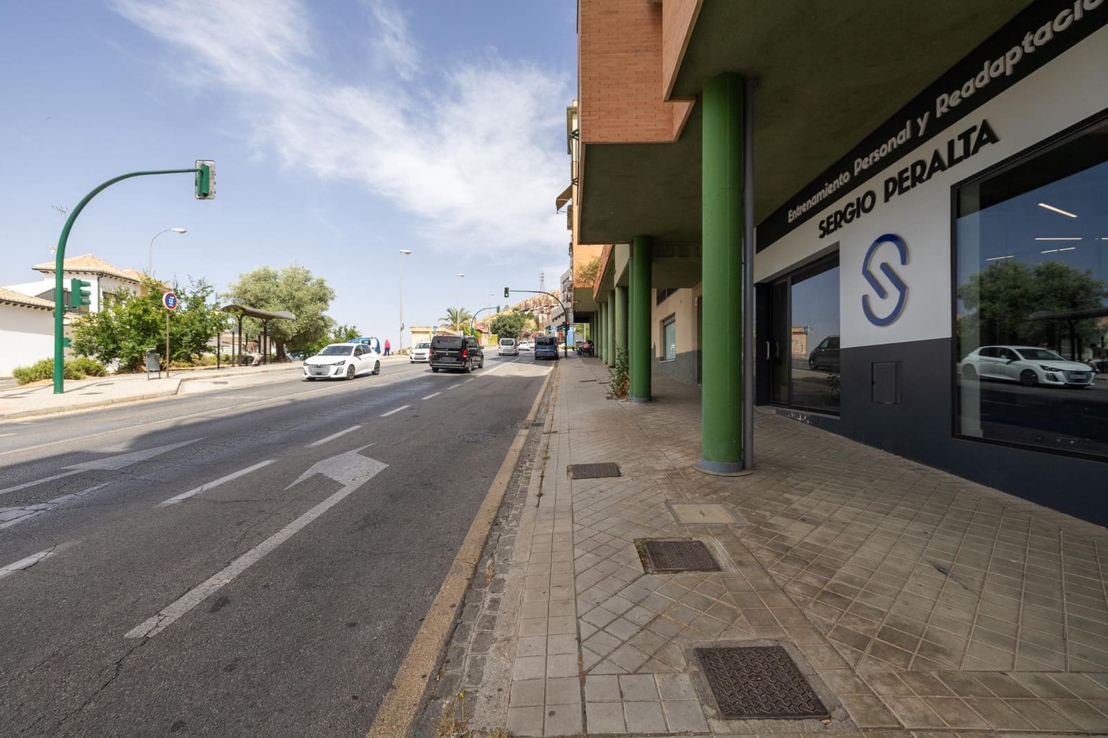 Erhverv til salg i Granada by - € 830.000 (Ref: 9948259)