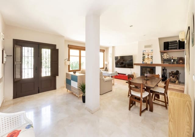 4 sovrum Villa till salu i Albolote med pool - 359 000 € (Ref: 9948260)