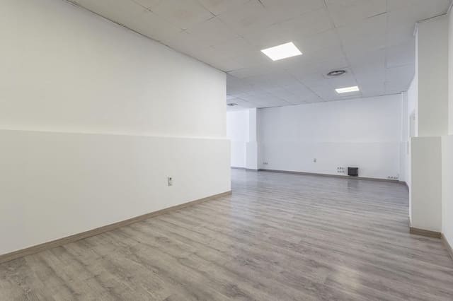 4 soverom Kommersiell til salgs i Maracena - € 154 900 (Ref: 9948262)